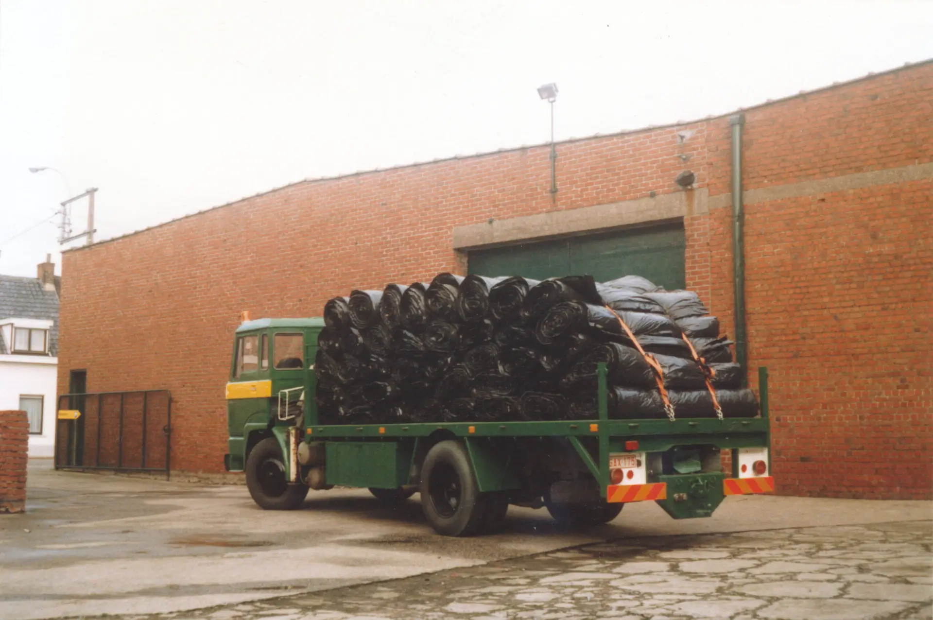 1986 - de eerste bedrijfslocatie van Deprez in Ichtegem